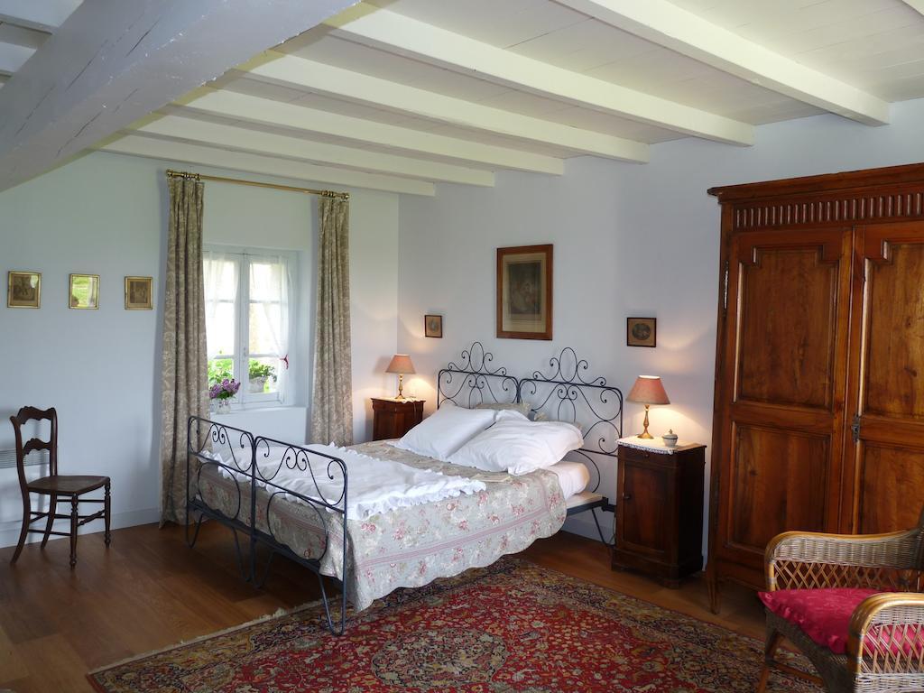 Chambres D'Hotes Les Pesques Palaminy Habitación foto